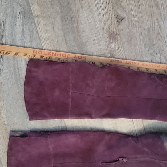 Steve madden suede boots. Nwot. Never wore. 6.5m ( burgundy) - Picture 5 of 15